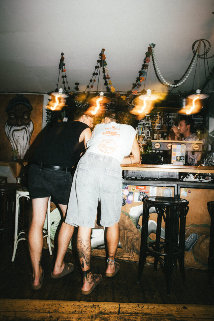 Montagu Bed And Beers Cocktail Bar Hostel Innsbruck Austria Tyrol Scaled 1